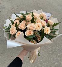 Букет Кремовые розы Латте в Сяськелево